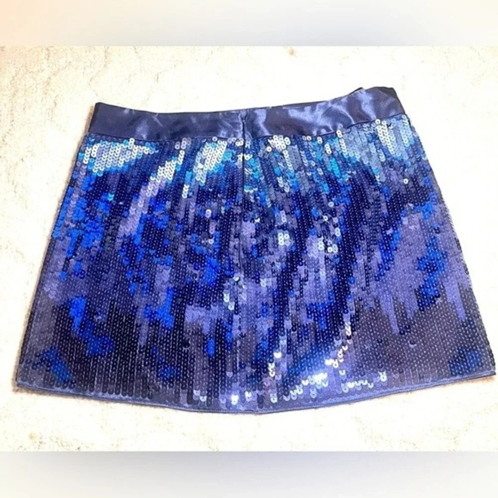 Express Design Studio Blue Sequin Skirt Size 6 Zip up side.​ New with Tags - Picture 2 of 5
